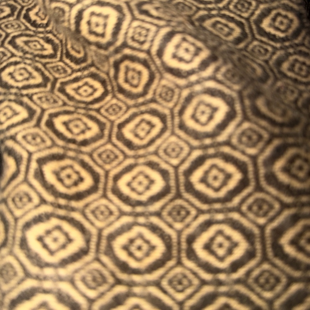 Geometric Patterned Tan Shawl - image 5
